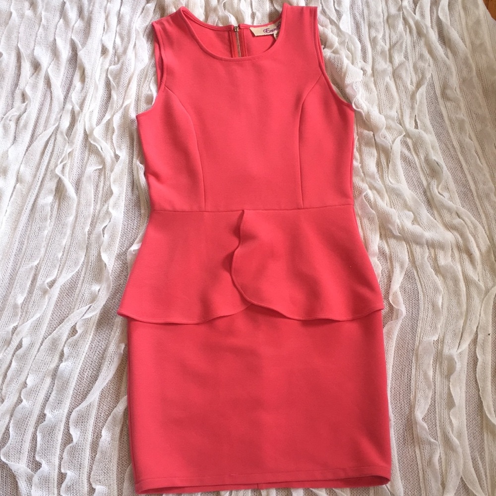 Emmelee pink Francesca’s dress 🌸